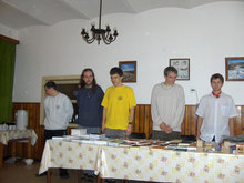 Závěrečný ceremoniál. Zleva Michal, Dino, Saša, Martin a Franta...