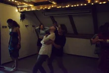 Spadne dřív obloha, nebo José?